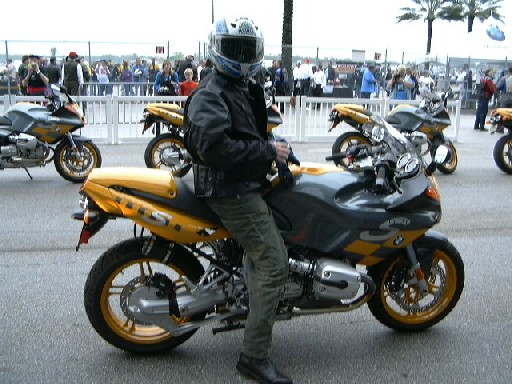 BMW R1100S